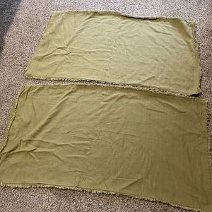 Nwot tag casaluna linen blend king size pillow shams green olive